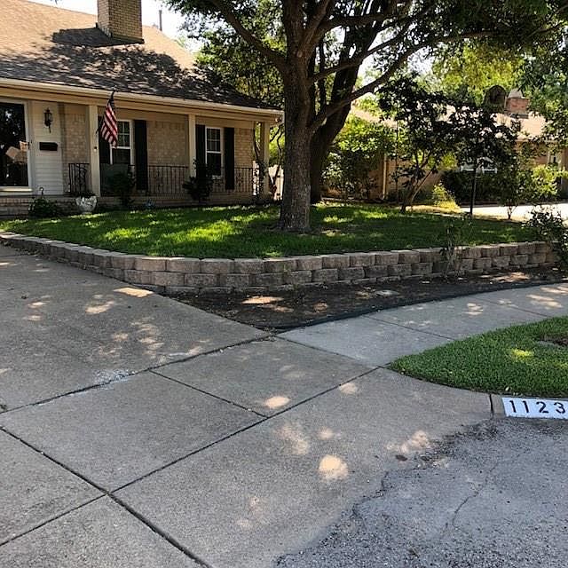 1st image of 1123 Gloucester Ct N
