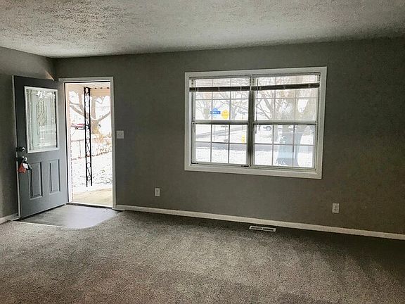 4th image of 7145 E 48th St