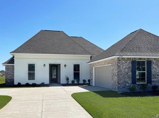 4707 Bayou Plantation Dr, Addis, LA 70710