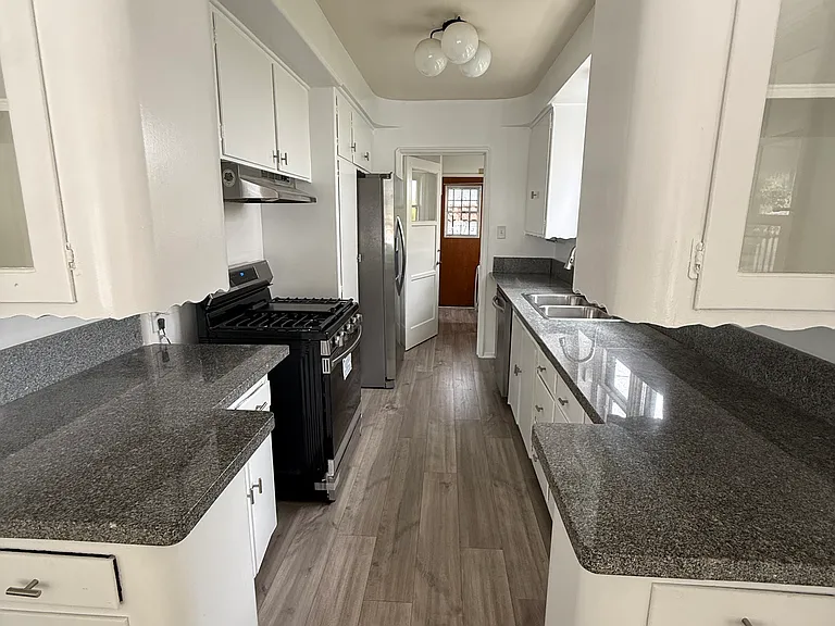 1844 S Wooster St — Photo 19