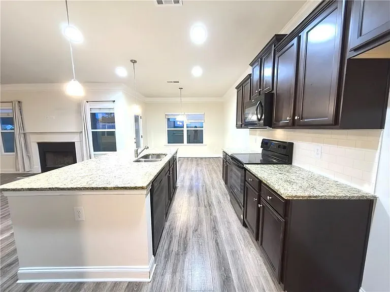 757 Laurel Cove Dr — Photo 13