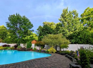 9 Upland Dr, Franklin, NH 03235