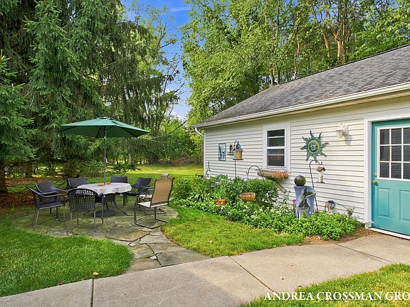 5th image of 459 Summer Grove Dr