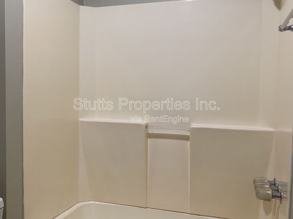 5th image of 14 Winston Sq