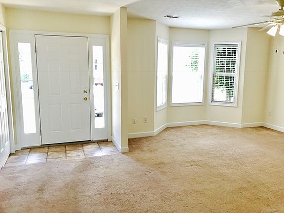 4th image of 45 Ariel Dr