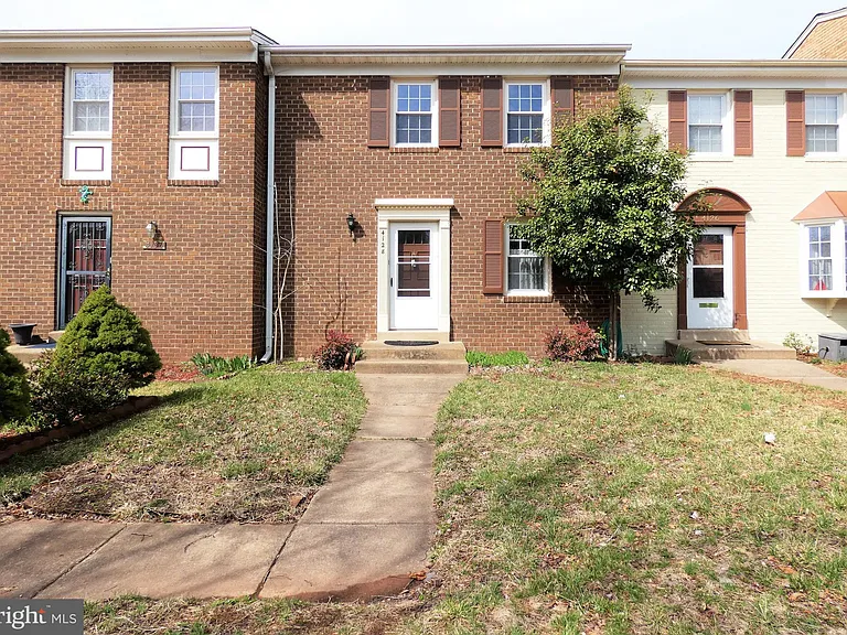 4128 Hamlin Ct — Photo 4