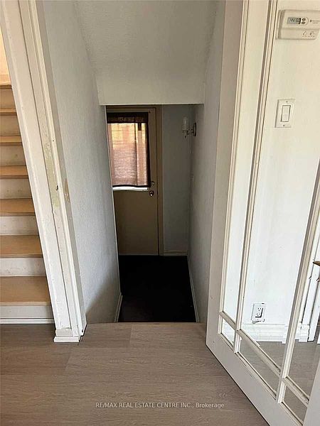 Mississauga House for rent - 3 Bedrooms — photo 6