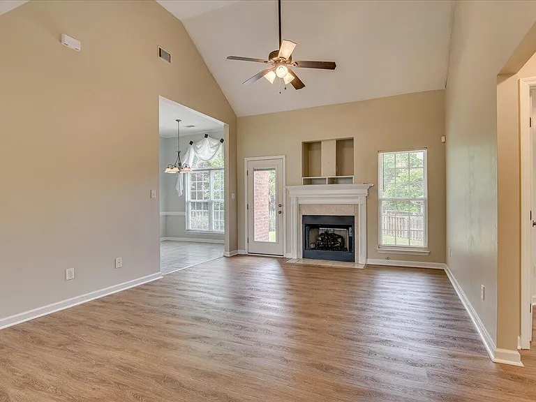 800 Cotswold Ct — Photo 7