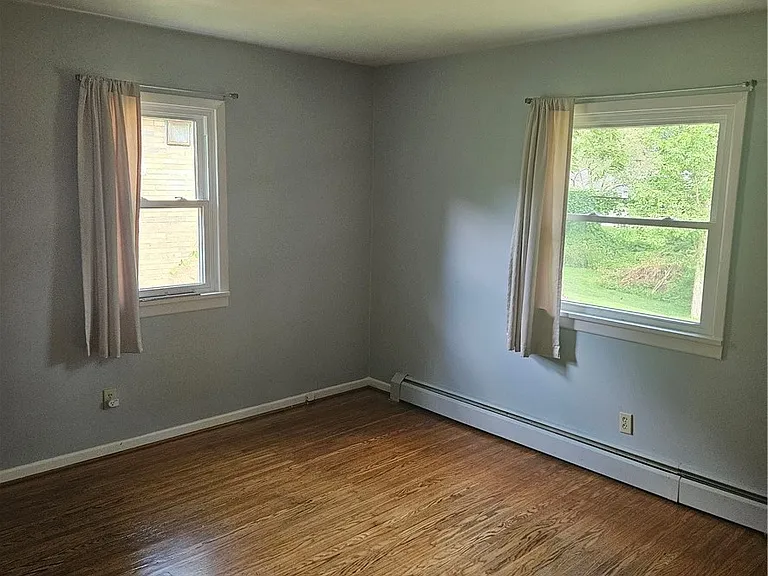 80 David Ave — Photo 7