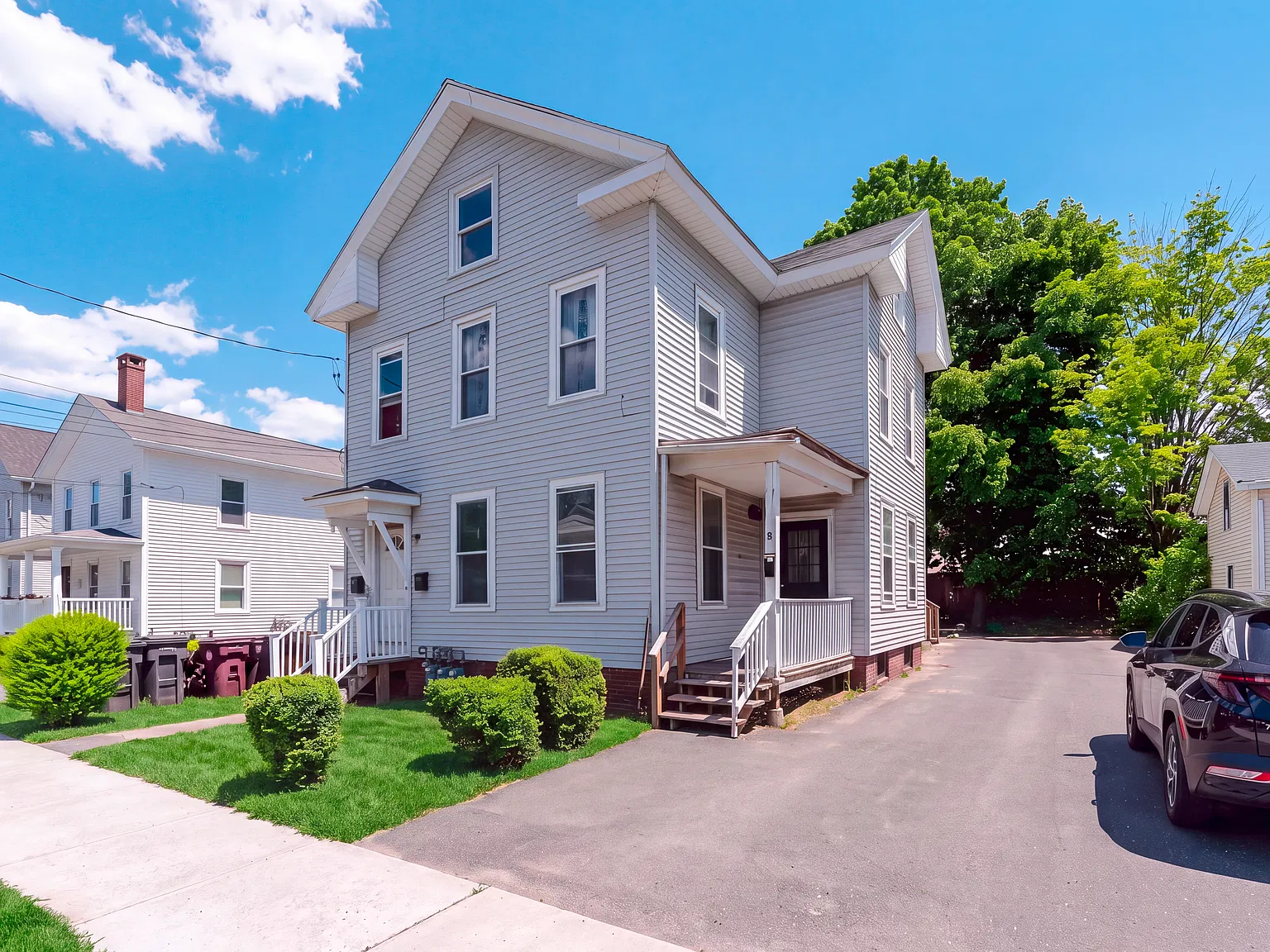 3 bed, 1050 sqft, $2,250 — Photo 1