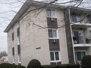 2nd image of 6540 W 94th Pl APT 3B