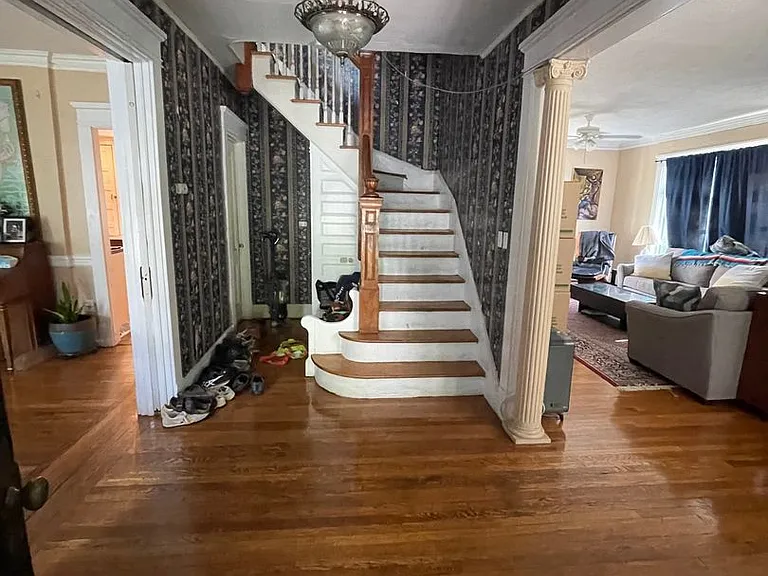 1 Manning Blvd — Photo 7