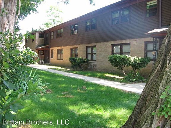 2nd image of 3400 N Gordon Pl APT 7