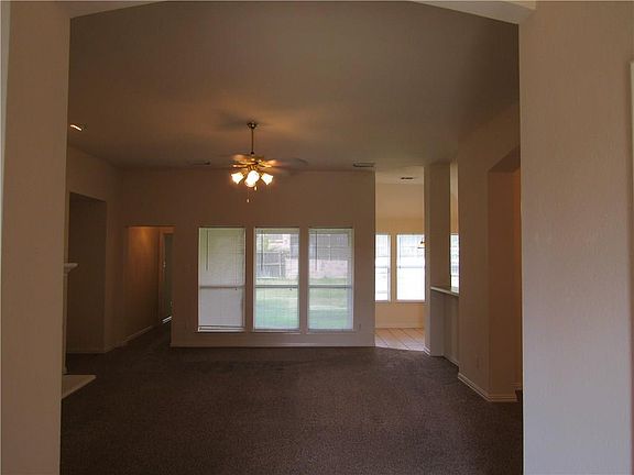 4th image of 1605 Buena Vista Dr