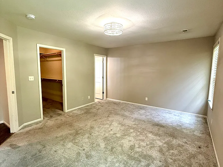 3601 Chapel Hill Rd — Photo 14