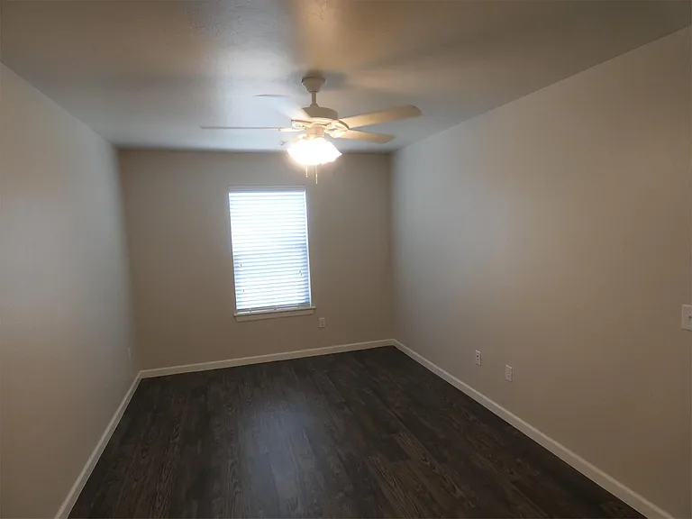 409 Vail Cir — Photo 6