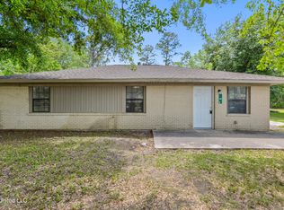 66 Holly Cir, Gulfport, MS 39501