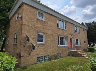 1401 Greenfield Ave, North Chicago, IL 60064