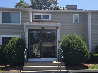 40 Saint Kolbe Dr APT C, Holyoke, MA 01040
