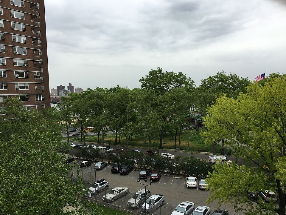 2nd image of 577 Grand St APT 502