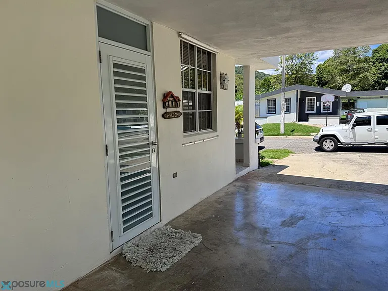 182 Esmeralda #JJ — Photo 3