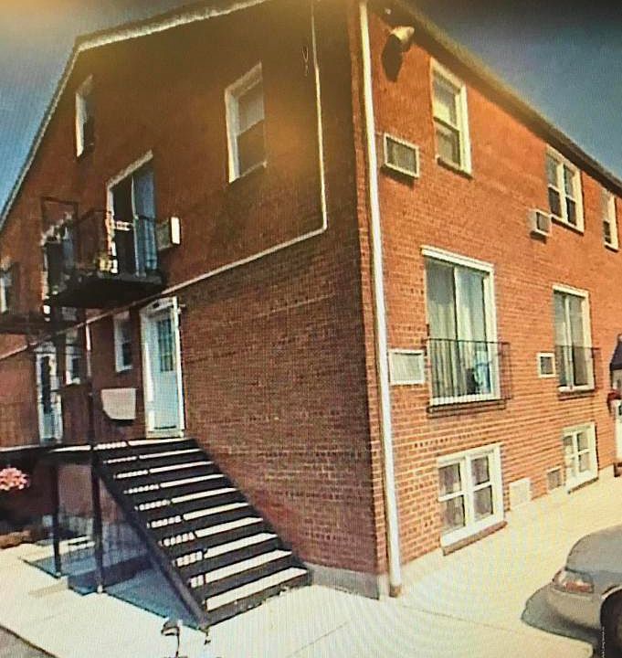 1st image of 53 Vera St #B