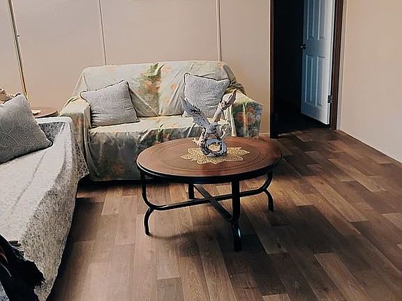 2nd image of 1725 Ramar Rd