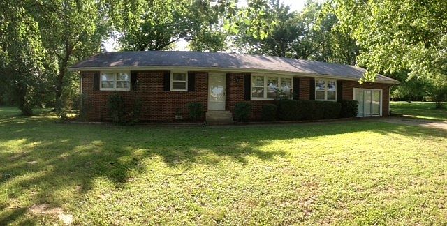 2nd image of 514 Royal Oak Dr