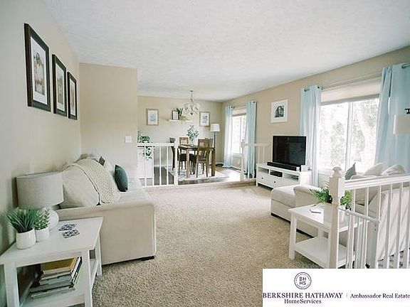 3rd image of 2205 Coventry Dr