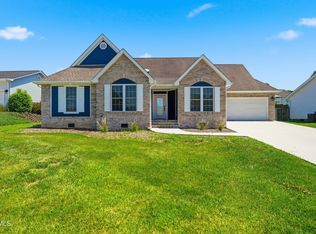 121 Violet Ln, Bluff City, TN 37618
