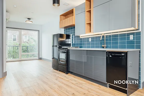 Rented by Nooklyn NYC LLC | media 45