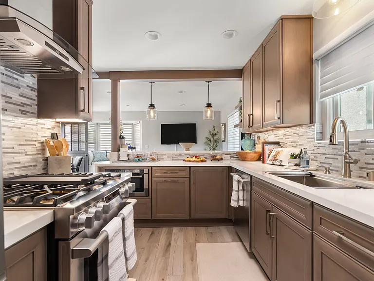 313 Alvarado Pl #1/2 — Photo 9