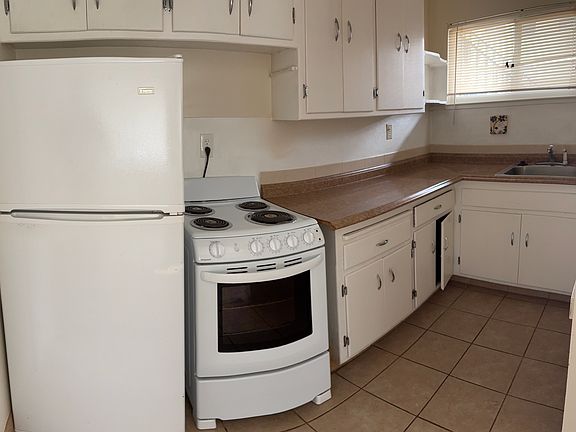 5th image of 976 Karol Way APT 1