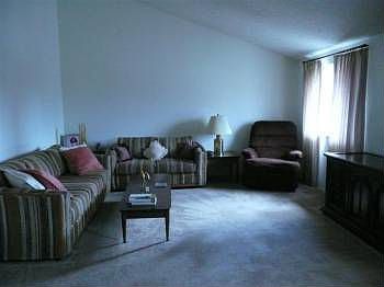 4th image of 7128 Arbeau Dr