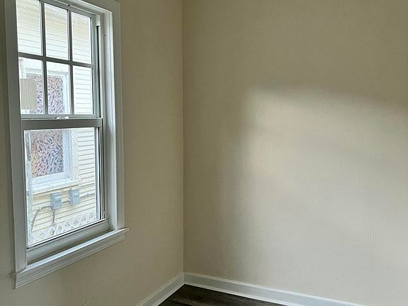 3rd image of 431 S K St APT 1