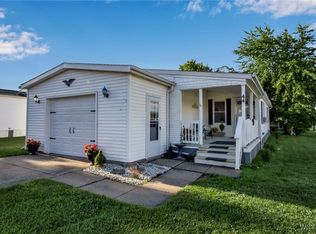 44 Belmont Dr, Akron, NY 14001