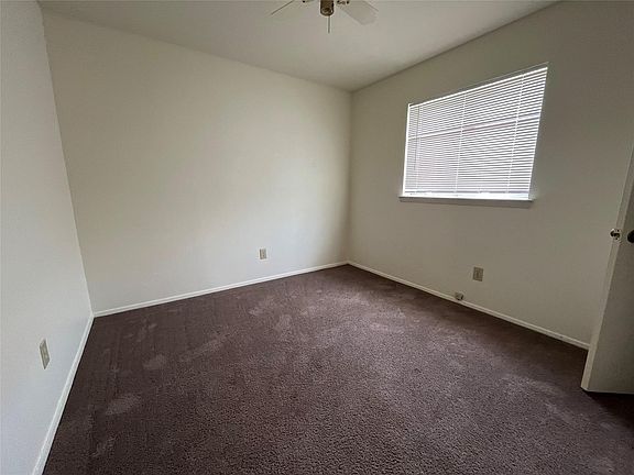 2nd image of 1435 Brook Meadow Cir