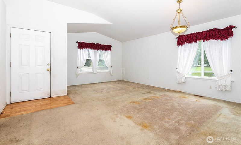 5th image of 2835 U Street SE