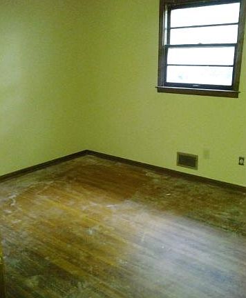 5th image of 7037 Humboldt Ave N