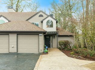 3942 Carman Dr, Lake Oswego, OR 97035
