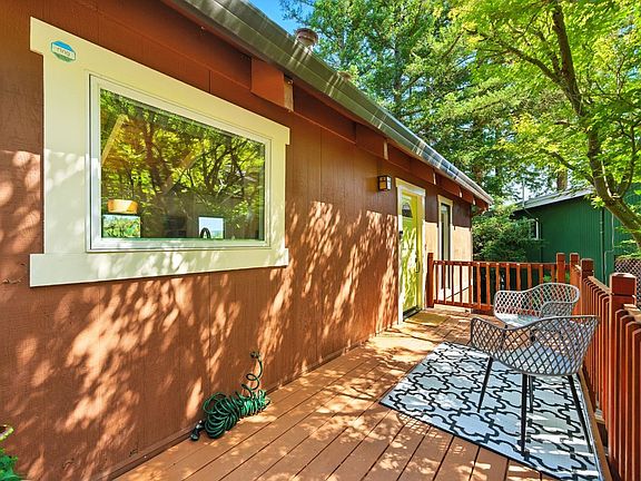 4th image of 62 Redwood Road