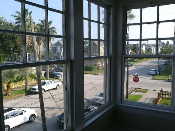 3rd image of 517 18th St APT 2