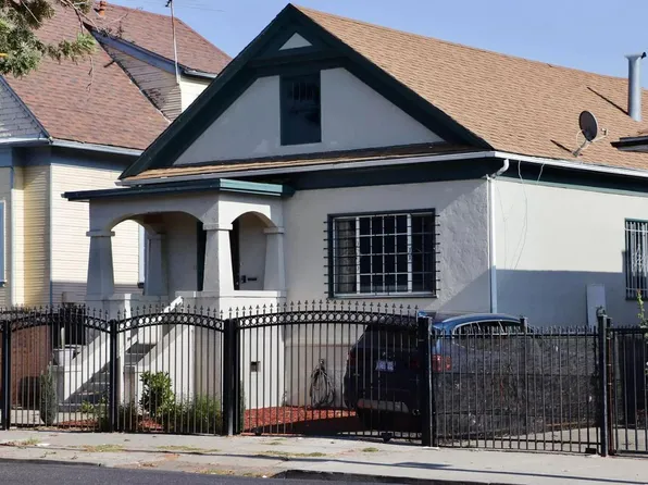 2202 Coolidge Ave, Oakland, CA 94601