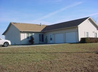 13758 E Lawrence Rd, Nevada, MO 64772