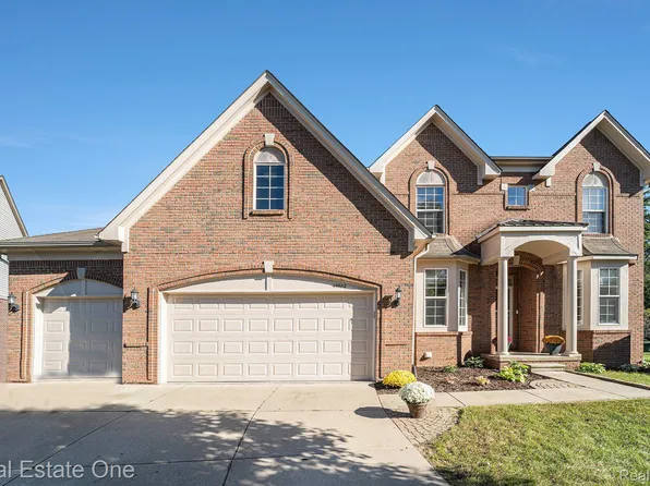 49602 Whitehall, Utica, MI 48317