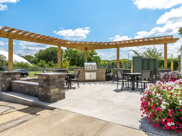 The McCoy at 8035 Apartments - Clive