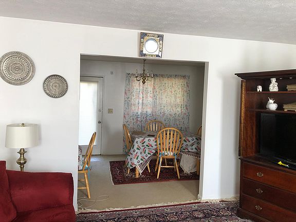 5th image of 1221 Park Creek Cir