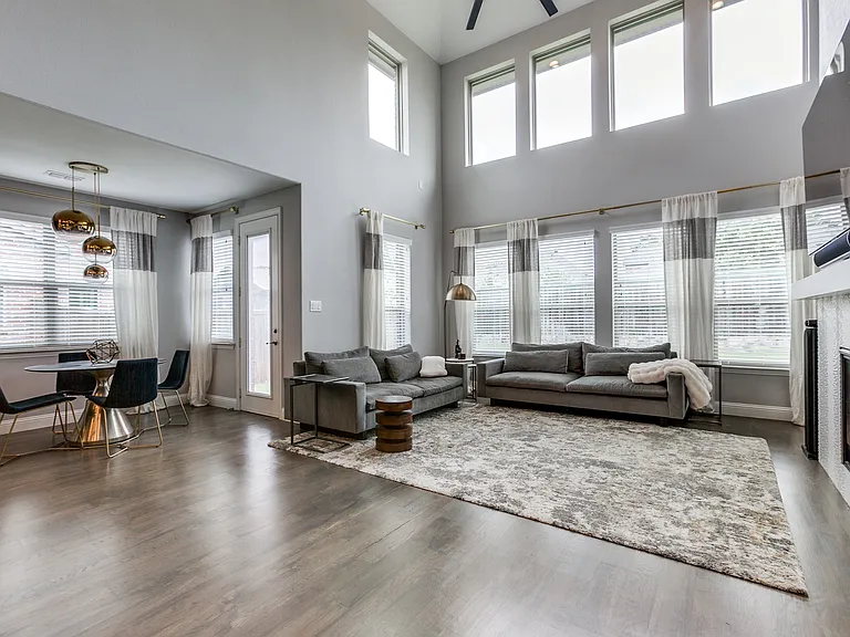 4194 Leighton Ln — Photo 9