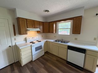 1705 N 4th St, Wamego, KS 66547
