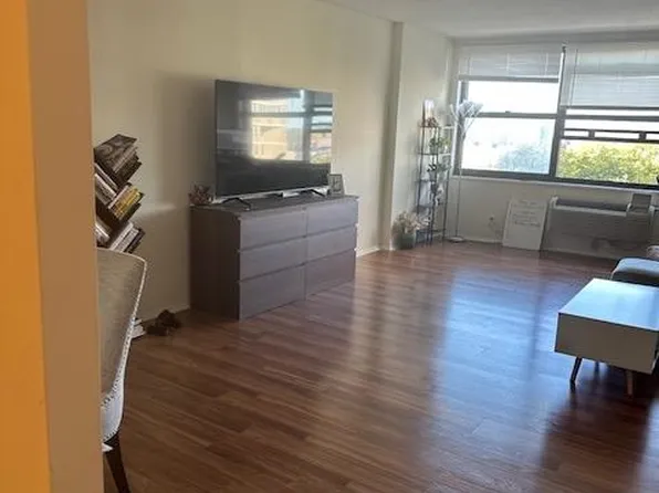 7002 Blvd East image 14 of 22